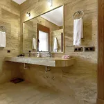 Serenity By The וילה אדחה