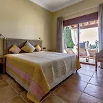 Serenity By The וילה *