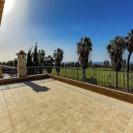 Serenity By The וילה אדחה